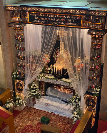 Szent-sír húsvétkor, nagyszombat napján